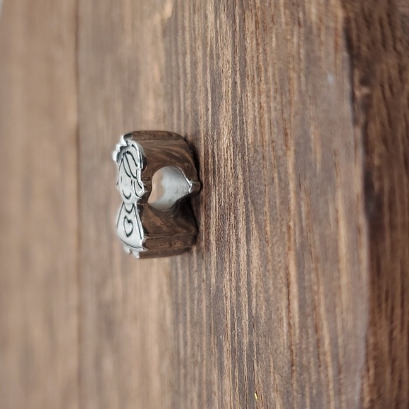 Little girl charm - Picture 2 of 2